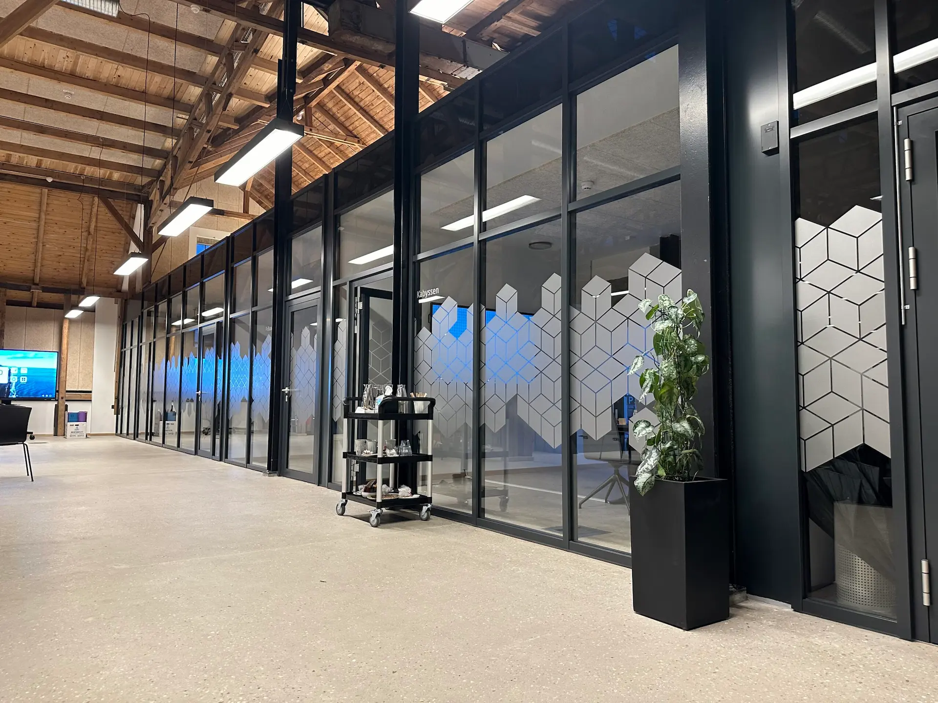 Glasfolie og skiltning hos EG A/S i Odense