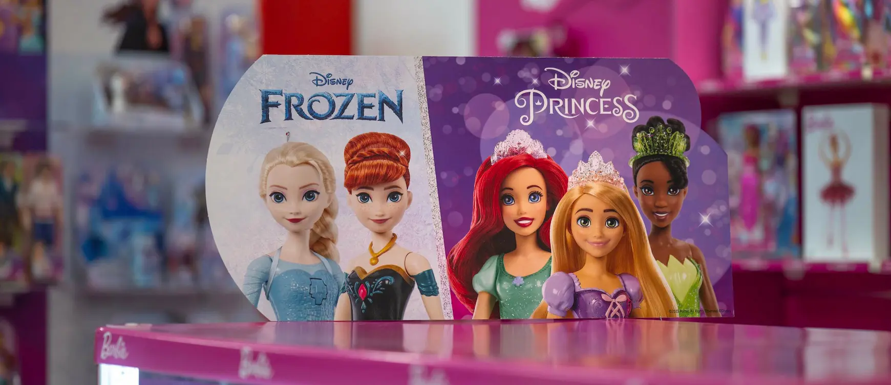 POS-display med Disney-legetøj i Maki-case